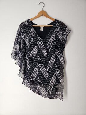CACHE elegant black white chevron asymmetrical chiffon shark-bite overlay  sz S